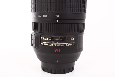 Nikon 70-300 mm F4.5-5.6G AF-S VR NIKKOR IF-ED | Mironet.cz