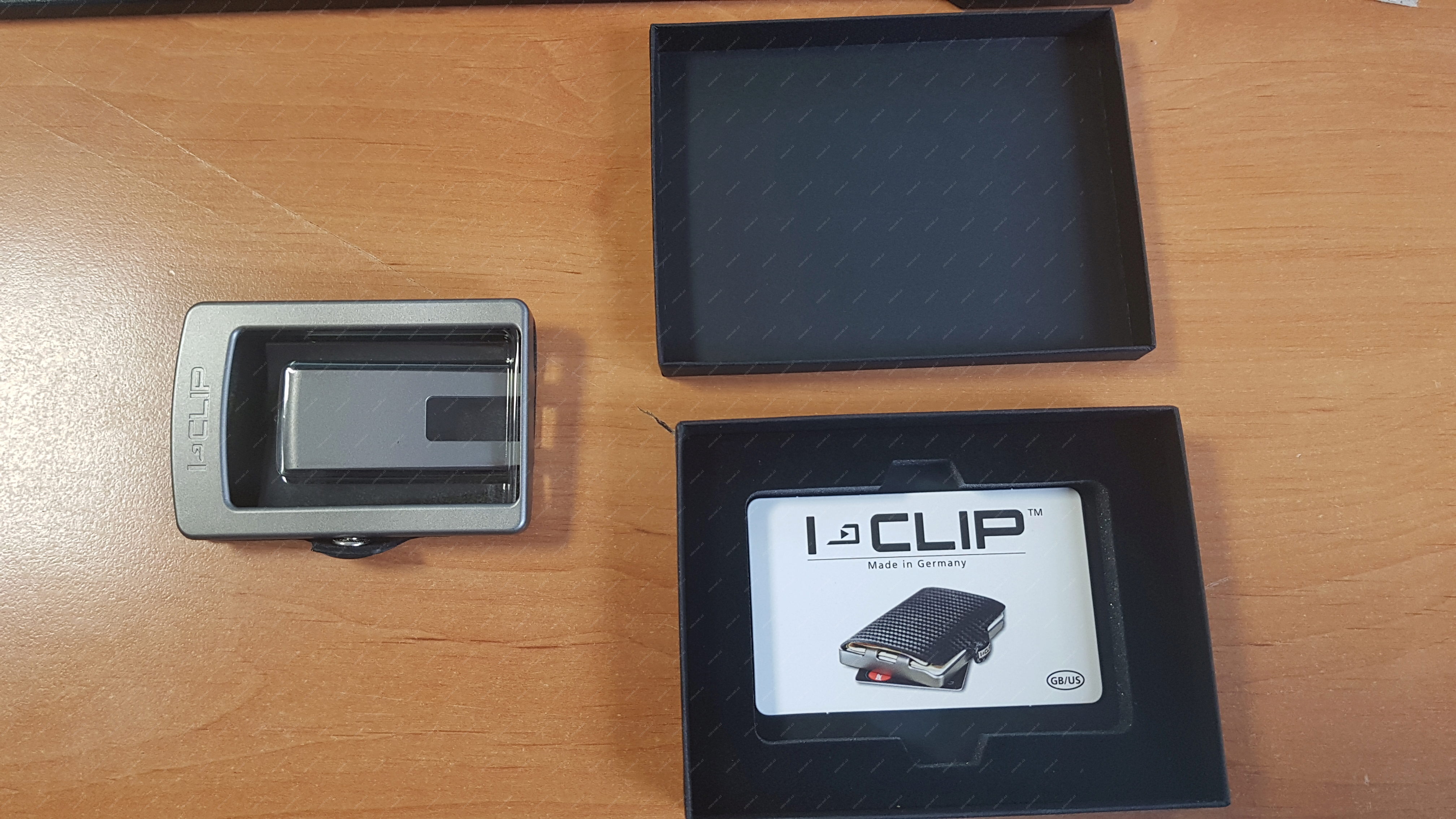 BlackBerry i-clip pilot peněženka / černý