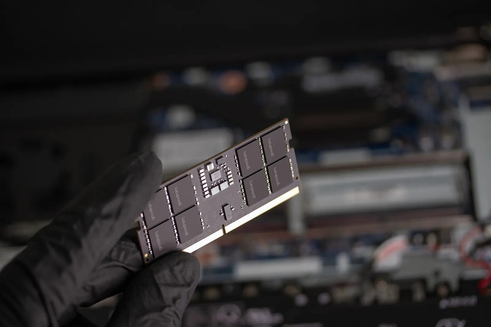 фото Память для ноутбуков Goodram 32 GB (2x16GB) SO-DIMM DDR5 6400 MHz (GR00C5-64L52S/32GDC) 2