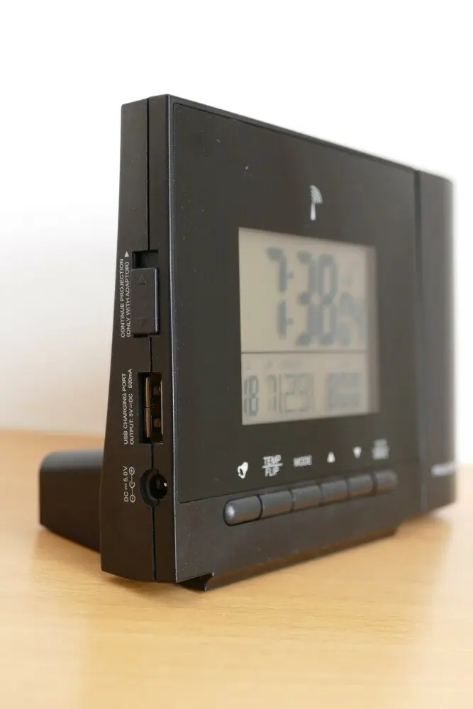 фото Настільний годинник з будильником TFA 60.5013.01