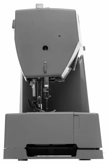 фото Швейна машинка комп