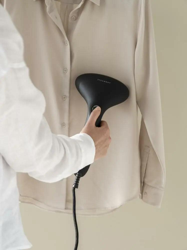 фото Відпарювач Steamery Cirrus 2 Black