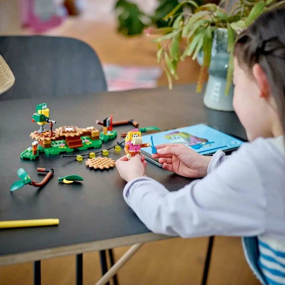 фото Блоковый конструктор LEGO Dixie Kong