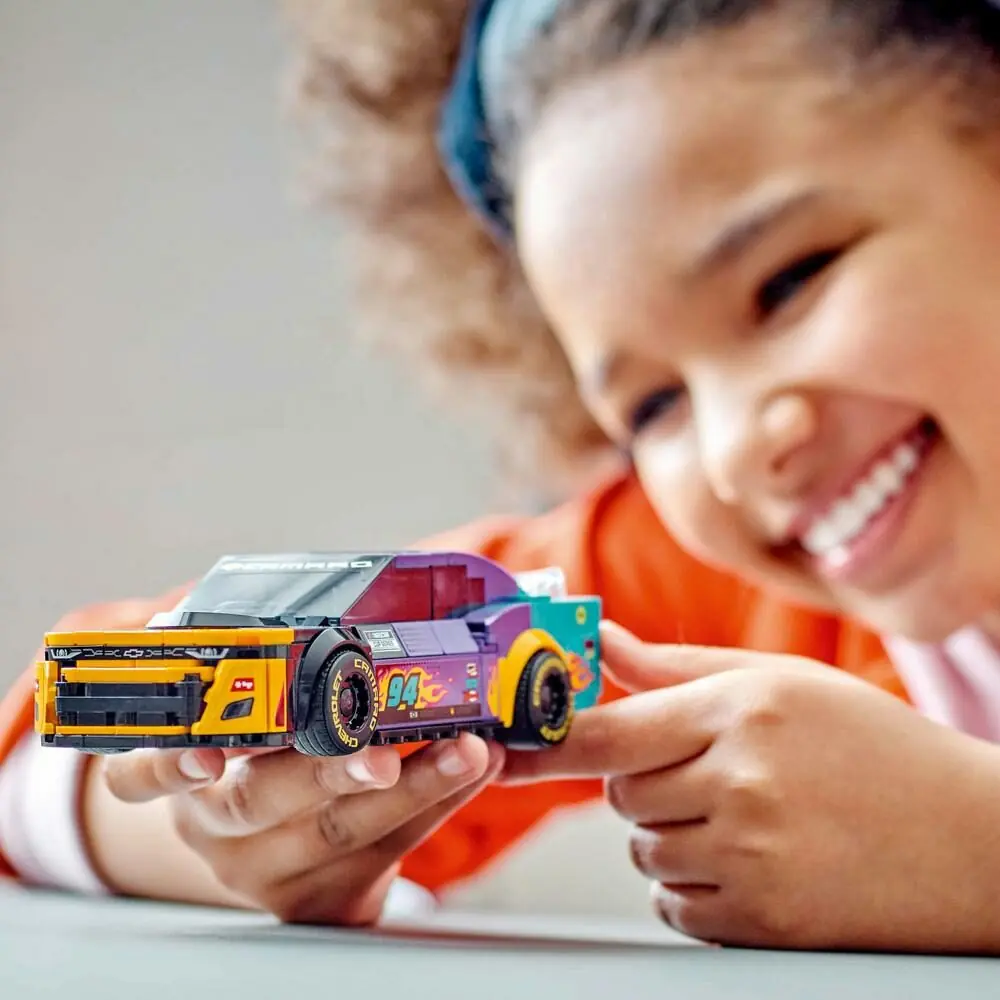 фото Авто-конструктор LEGO Speed Champions Nascar Next Gen Chevrolet Camaro ZL1 (76935) 2