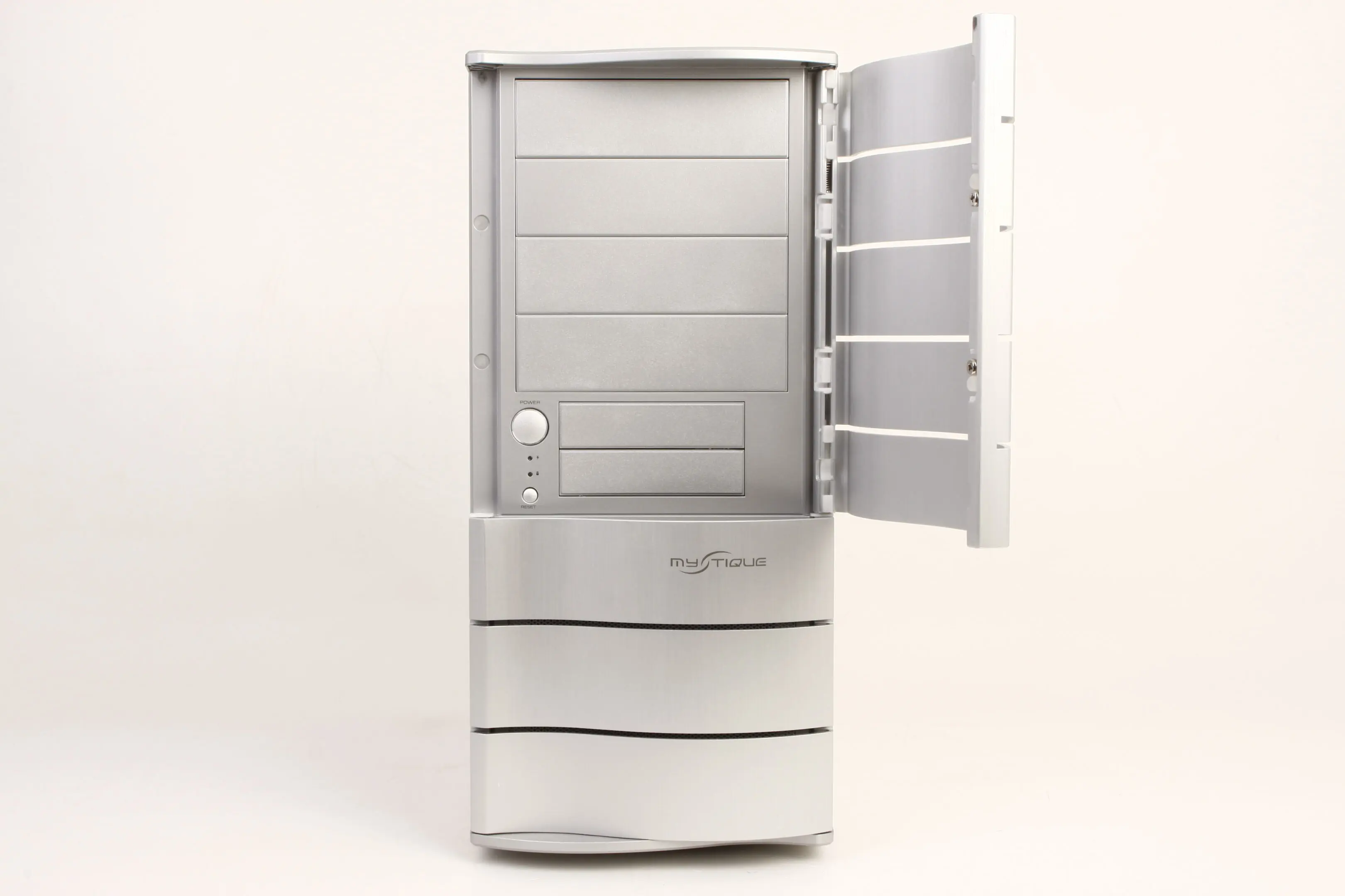 фото Корпус Cooler Master Mystique 631S Window Silver (RC-631S-SWN1-GP)