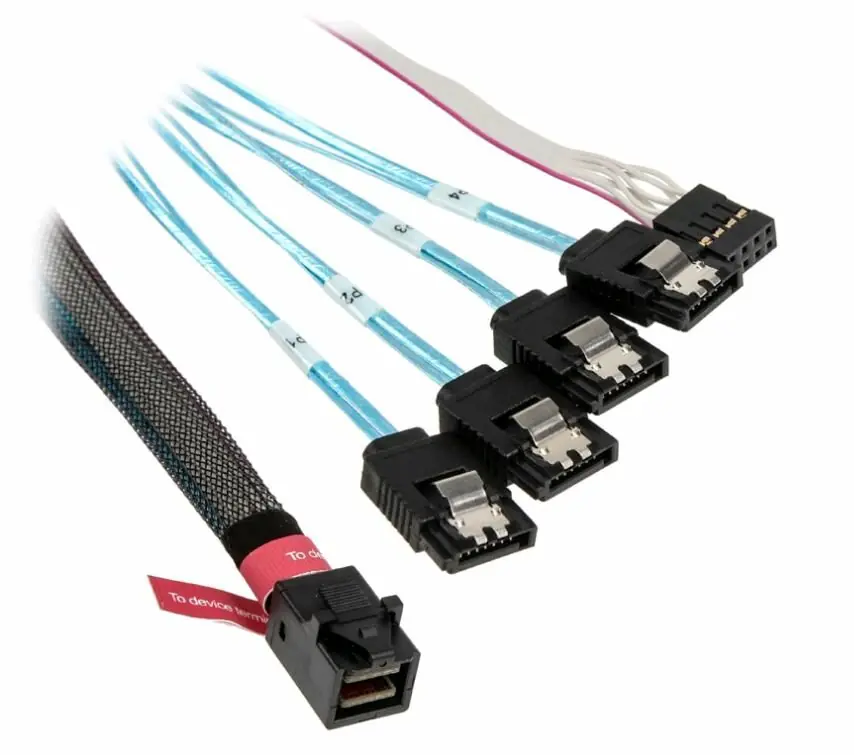 SilverStone SST CPS05   Internes Mini SAS HD zu SATA Kabel, 36pin SFF8643 Stecker zu 4x 7pin SATA Stecker mit Seitenband Mini SAS HD Kabel , unterstützt SATA 3.0 Industriestandard, 50 cm