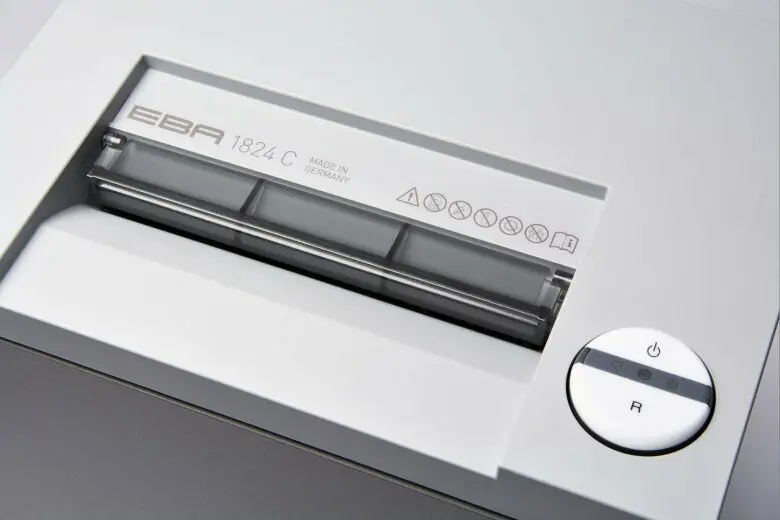 фото Шредер EBA 1824 S